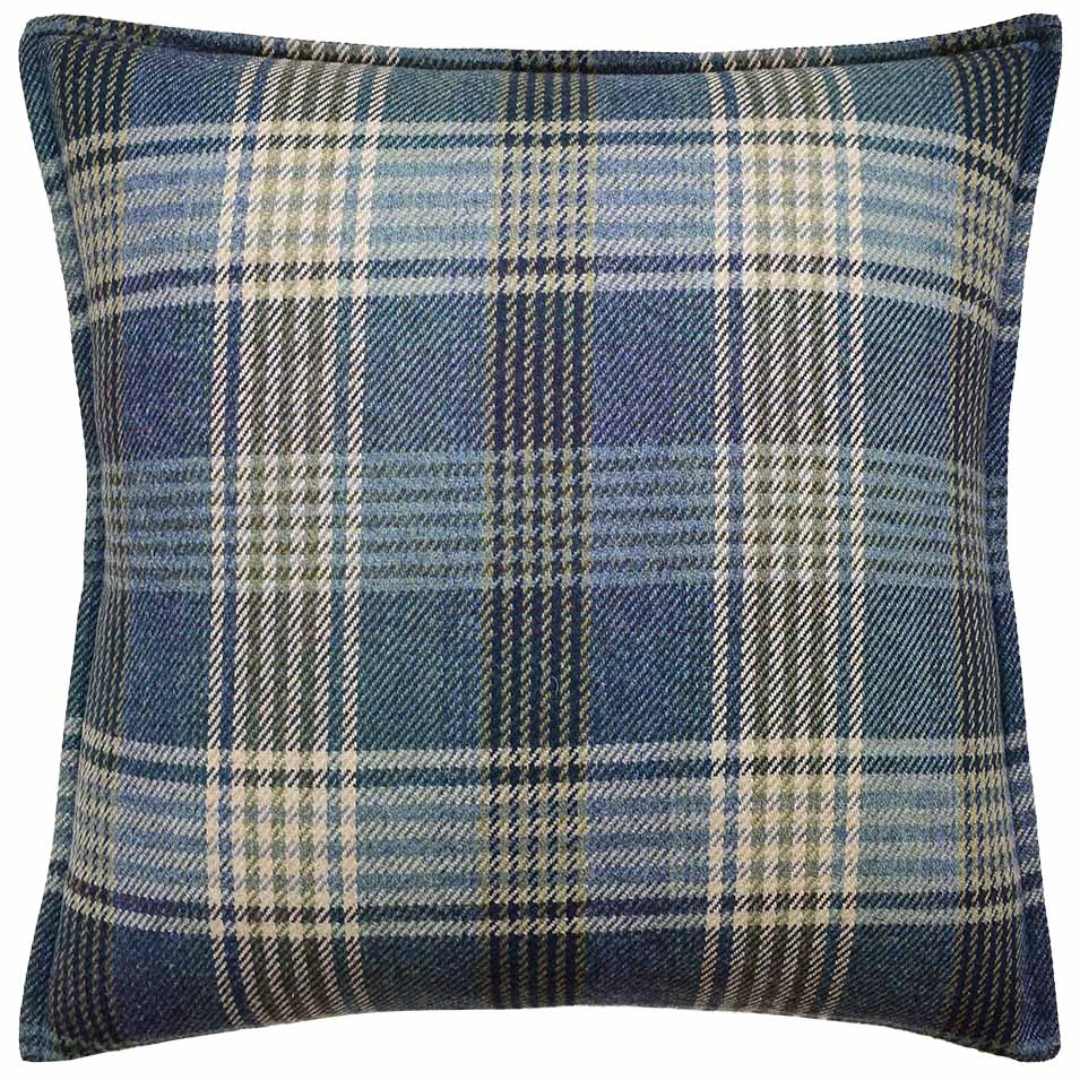 Braemar Pillow, Blue